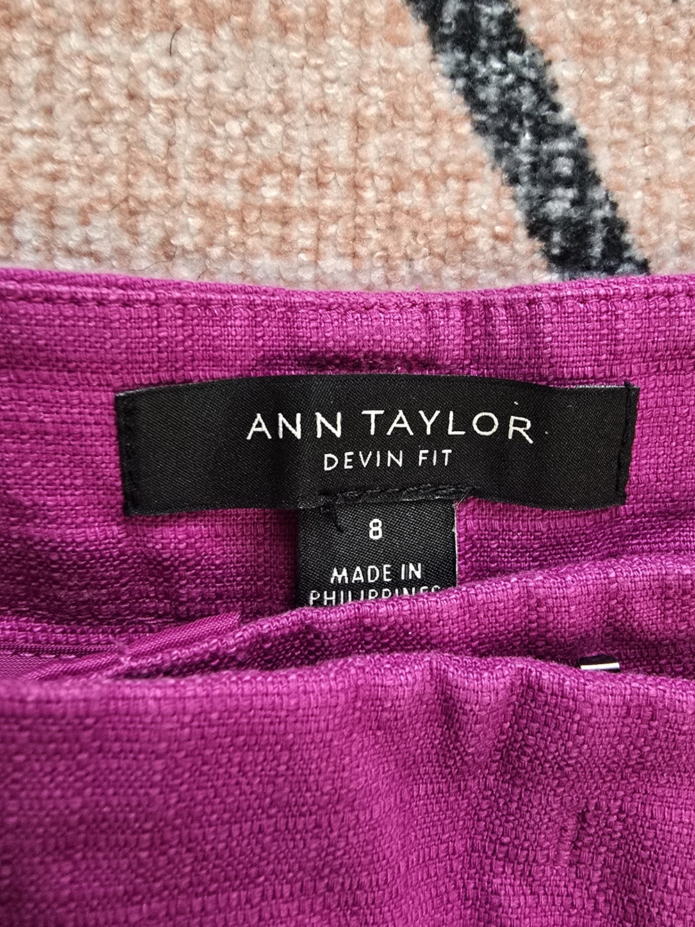 Ann Taylor High Waist Magenta Shorts Size 8 - Picture 4 of 4